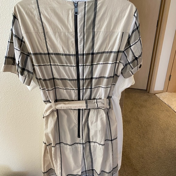 Burberry dress - Picture 3 of 5
